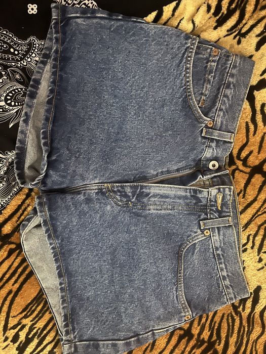 Джинсові шорти жіночі