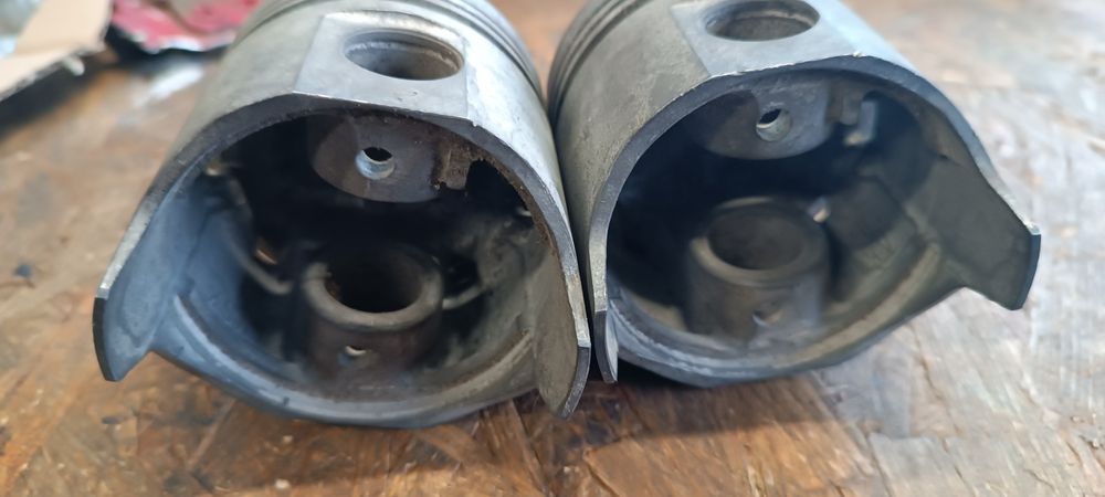 Fiat 126p tłoki 600 cm nominalne 77, 0 dwie sztuki oryginalne Gorzyce