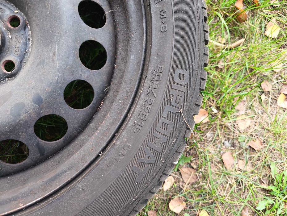 Felgi + opony zimowe 5x105 R16 Opel Astra J