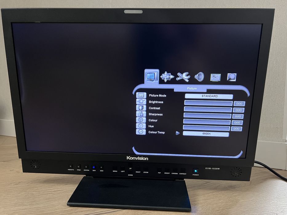 Konvision KVM-1930 Вт 19’’ ЖК-монитор