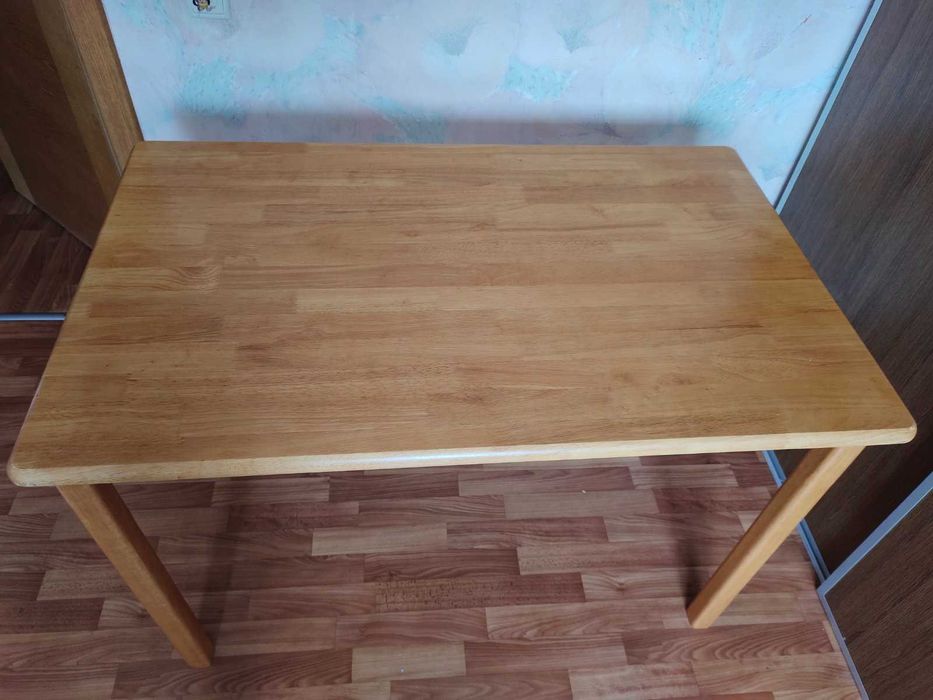 Стіл обідній, Малайзія
