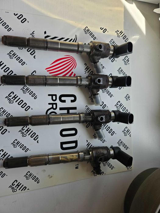 Wtryski wtryskiwacze vw caddy 1.6 Tdi  03L130277B