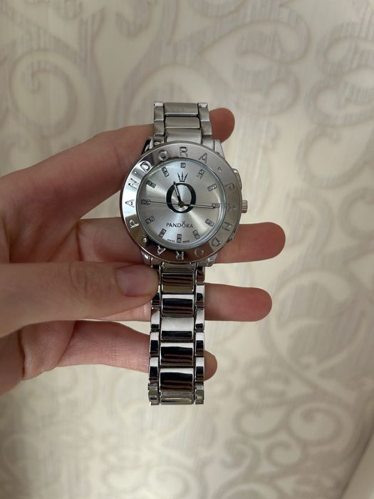 Продам наручные часы