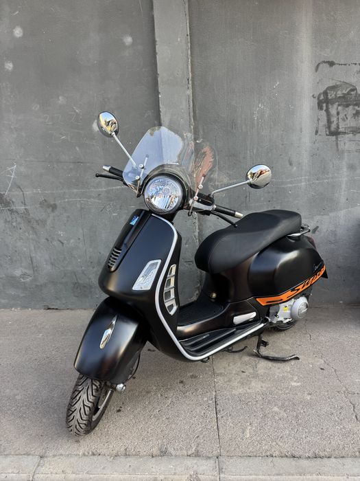 Vespa GTS 300 Super Sport 2013
