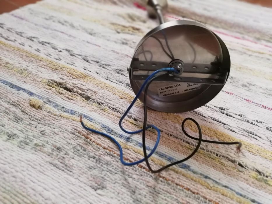 Candeeiro de tecto extensível