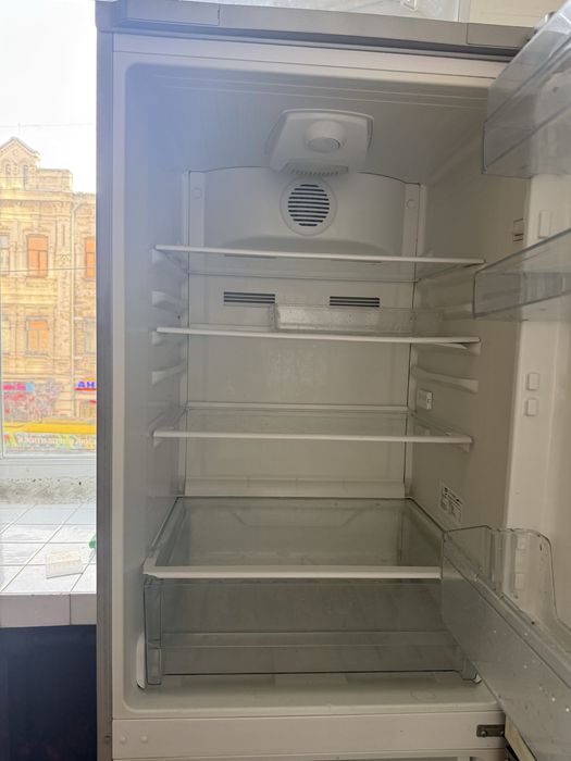Холодильник beko продам терміново