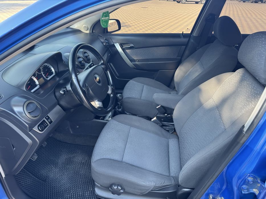 Chevrolet Aveo. . .