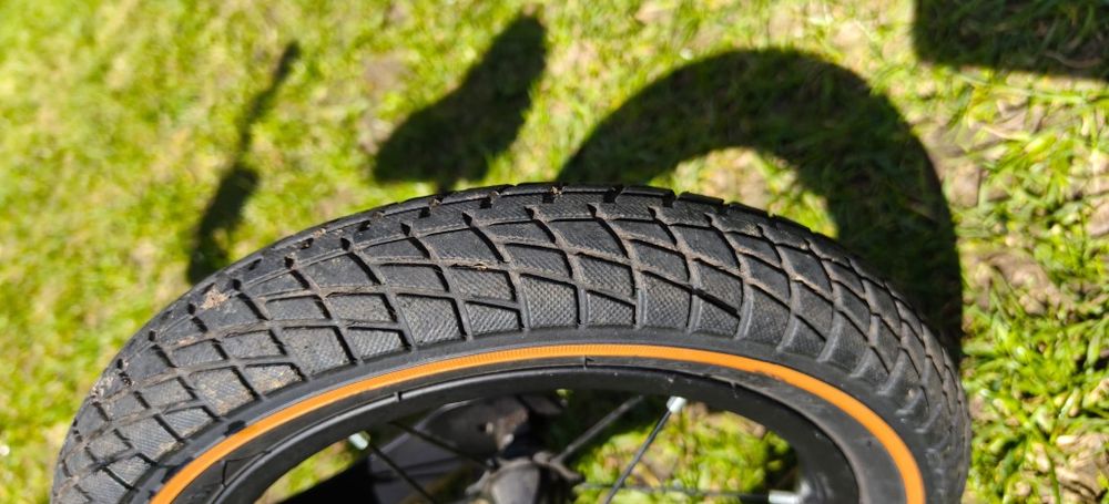 Rowerek biegowy Lionelo Bart air lekki pompowane koła