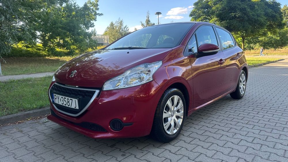 Peugeot 208