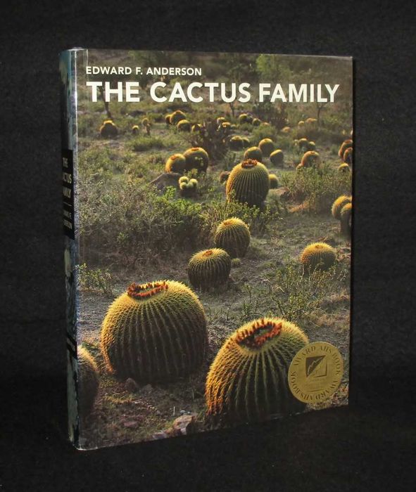 Livro The Cactus Family Edward F. Anderson