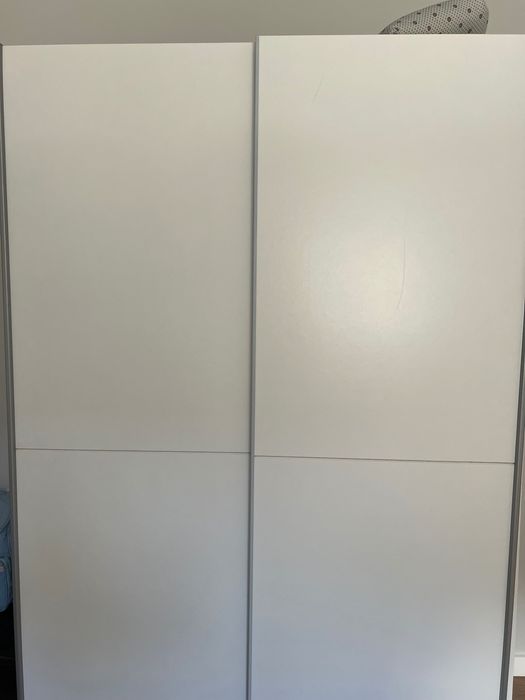 Dois guarda roupas como novos 2 meses de ultilizado