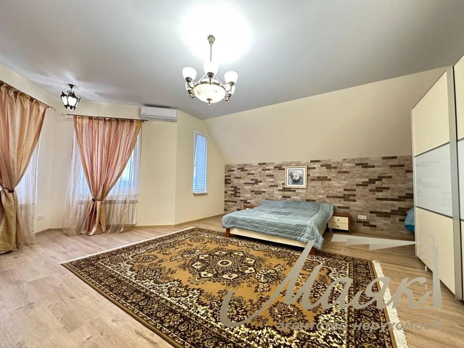 Затишний, ексклюзивний будинок в с-щі Володимирівське.