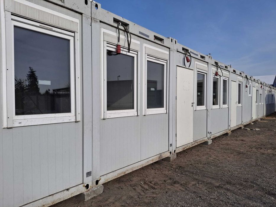 Kontenery biurowe całoroczne - zestaw 5 modułów | LEASING | Montaż