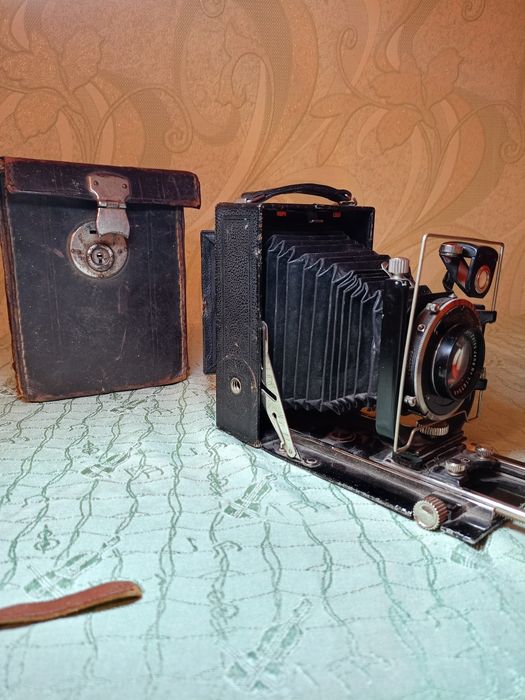 Фотокамери антиквар Zeiss Ikon