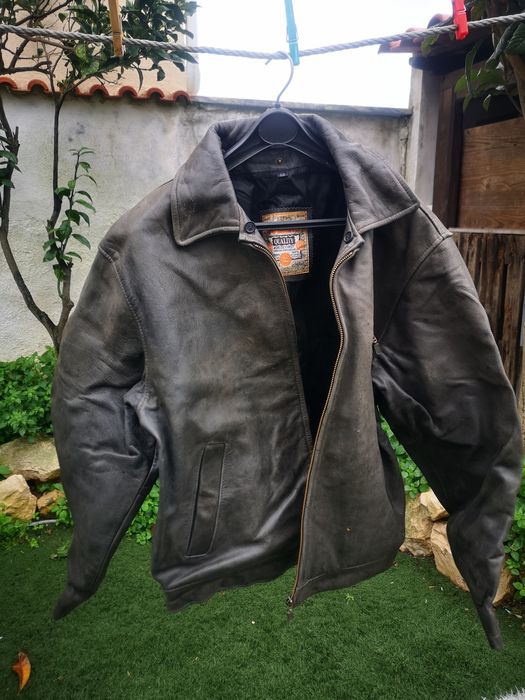 2 blusões em couro homem 50€