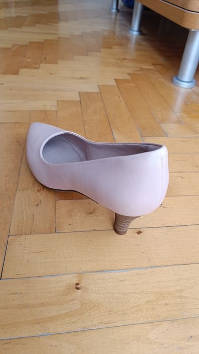 Pantofle czółenka Clarks 38,5