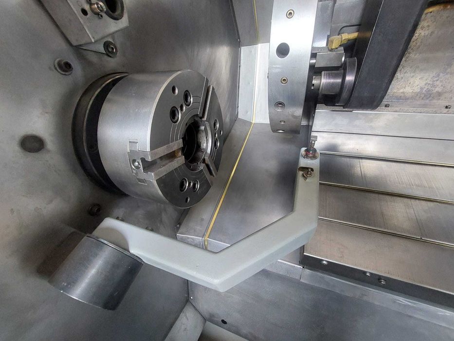 Tokarka CNC Haas SL-30 z napędzanymi narzędziami
