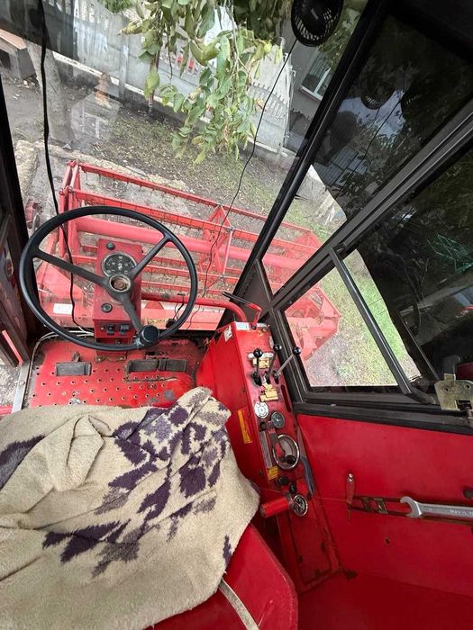 Комбайн Massey Ferguson 440 1980