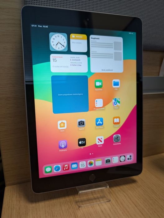 Tablet Apple iPad a1893 6 generacja 32gb