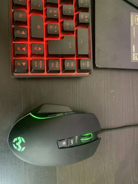 Teclado mecanico gamer e rato gamer