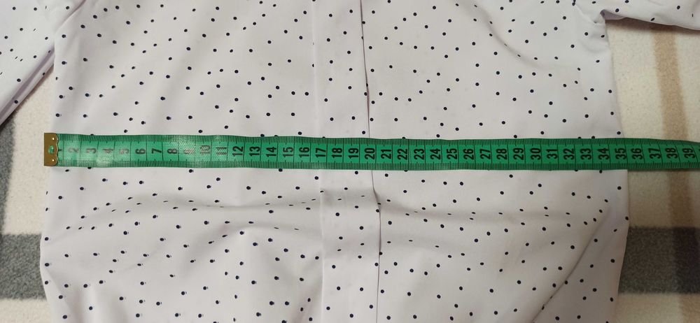 Блузка на дівчинку. Шкільна форма. Ріст 128.