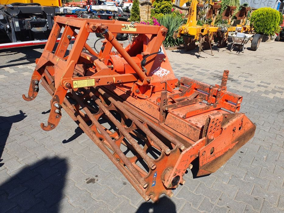 Brona aktywna 3 m KUHN HRB 302 Hydropak Agregat aktywny