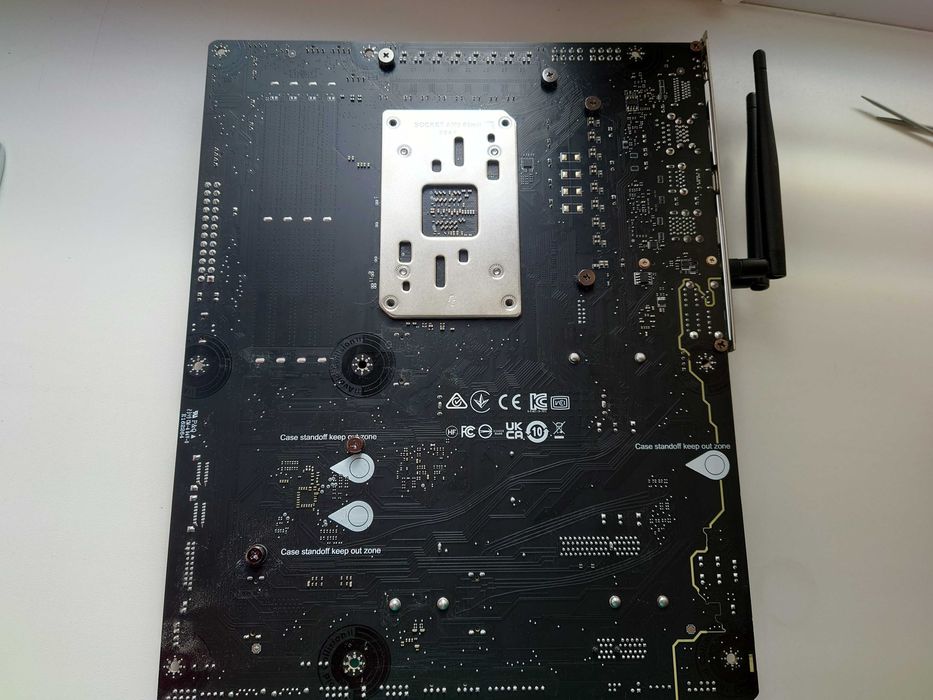 Материнська плата MSI B650 TOMAHAWK WIFI