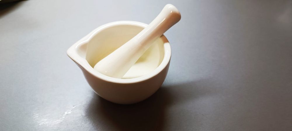 Moździerz z ceramiki