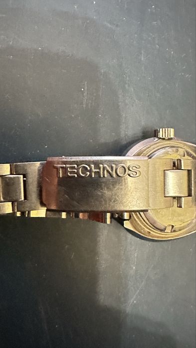 Годинник Technos