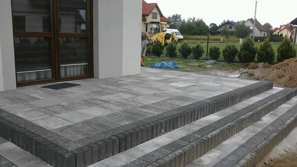 Układanie kostki brukowej, brukarstwo, bruk, kostka brukowa