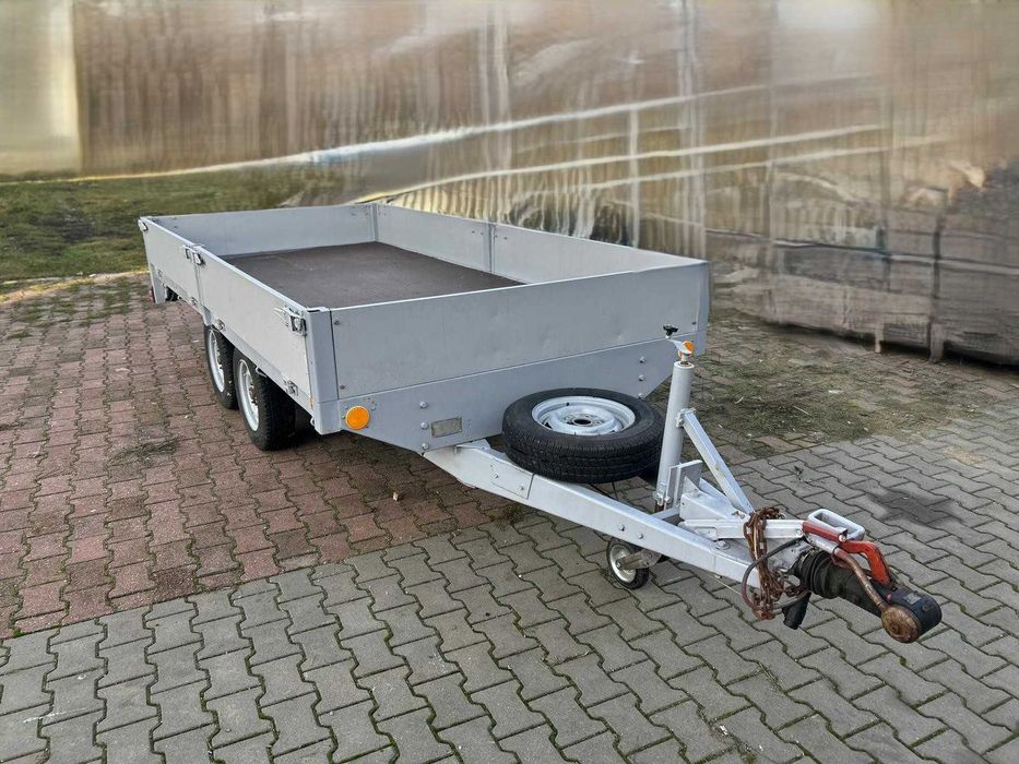 przyczepka samochodowa HUSTY