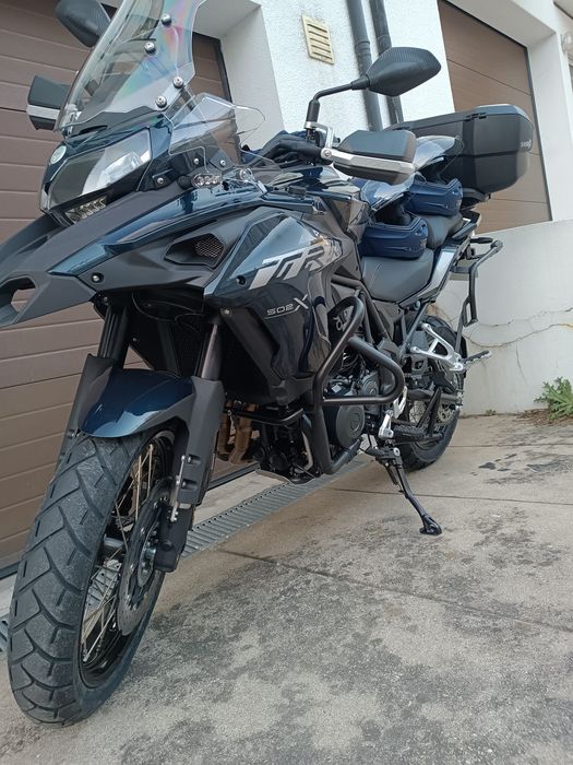 TRK 502X - 2022 com 24mil km.