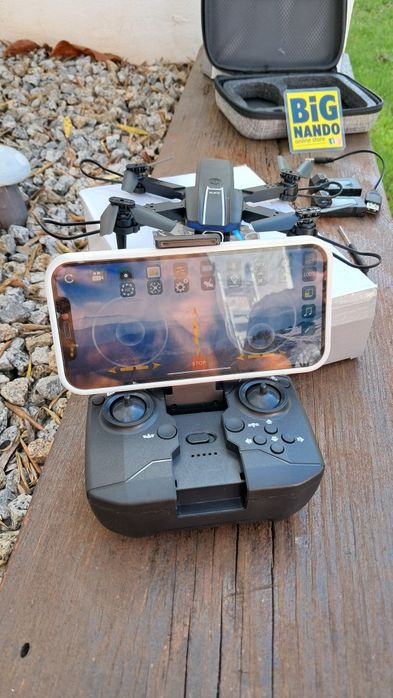 Drone com câmera 4K câmera + bataria + mala ( Novo)
Dr