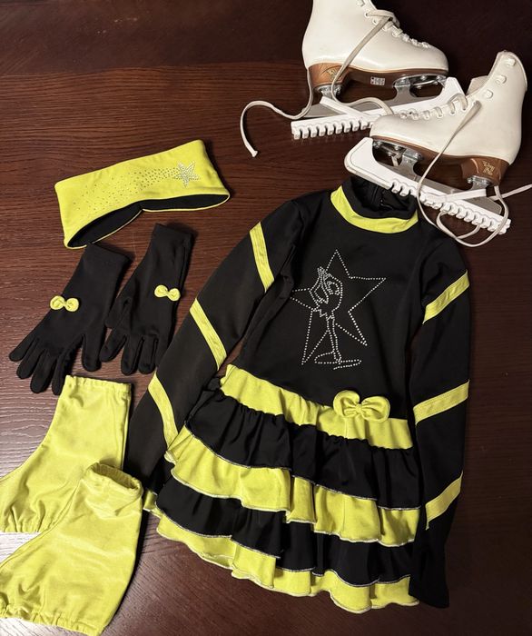 Тренировочный костюм для фигурного катания