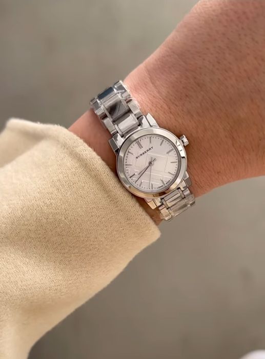 Burberry годинник