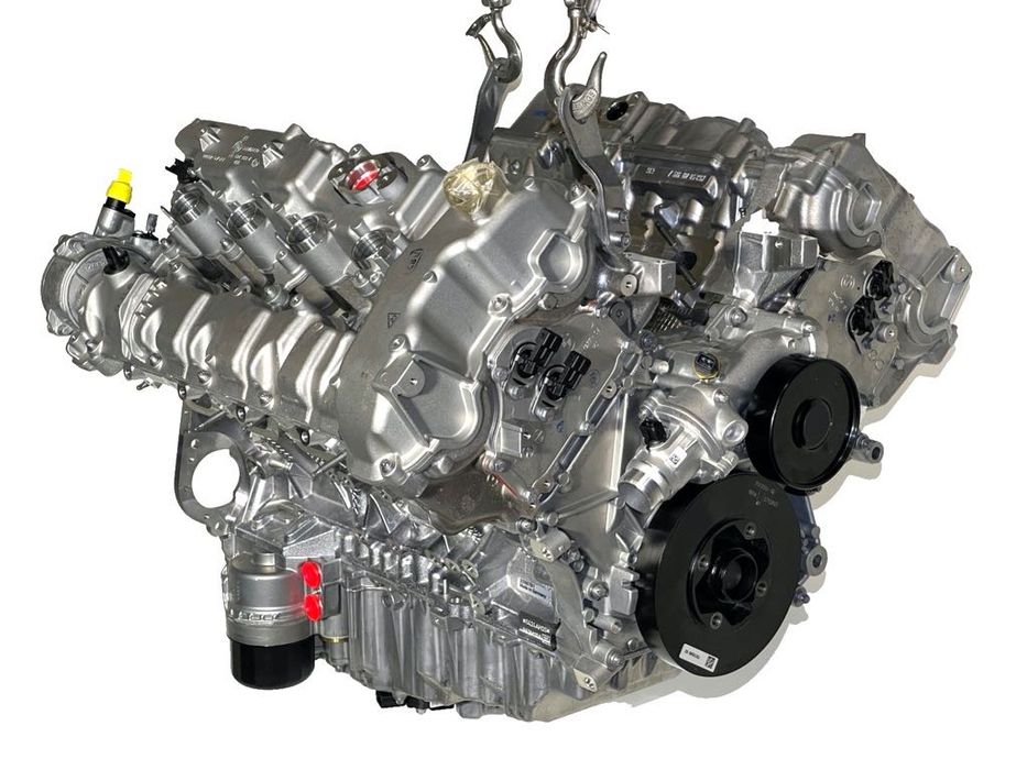 Новий Голий Мотор Двигатель Двигун BMW N63 N63B44A 4.4 Alpina N63M10A