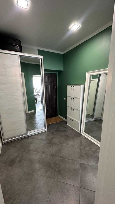 V Заїжджай і живи! 1К квартира на Щасливому з технікою