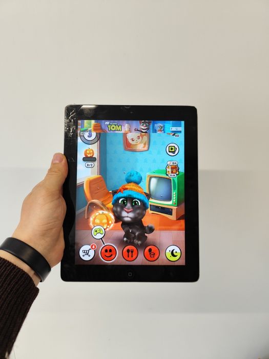 Apple iPad  на 32 гігабайти модель A1395 друге покоління ретро