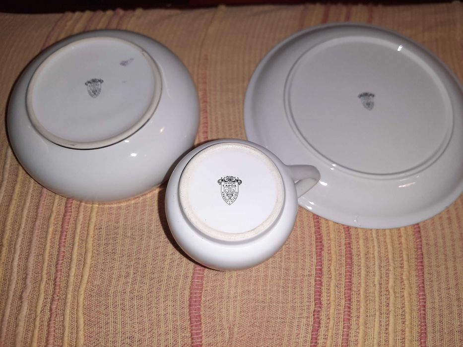 Conjunto de loiças antigas Faianças Capôa Aveiro, Oftalmologia