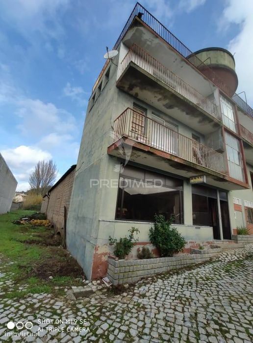 Armazém \Loja \Habitação \Caxarias