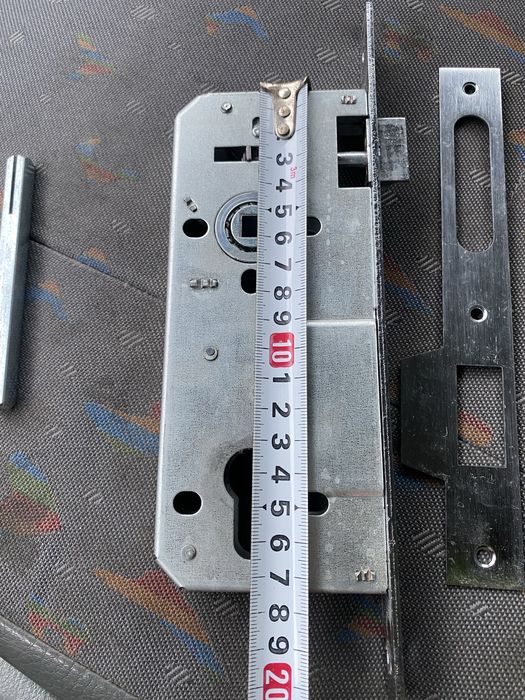 врізний замок horst