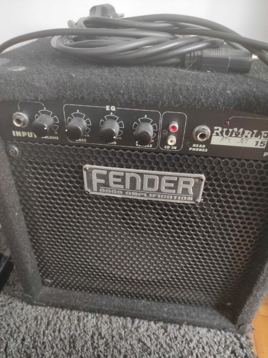 Pack Baixo Elétrico Squier Precision Bass + Amp Fender Rumble 15 + Cabos