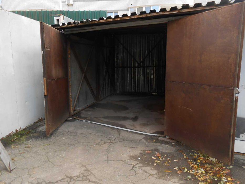 Сдаём в аренду гараж под складское помещение.