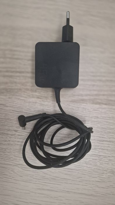 ASUS M515DA — Ryzen 3 | 8GB RAM | SSD 256GB | Como Novo