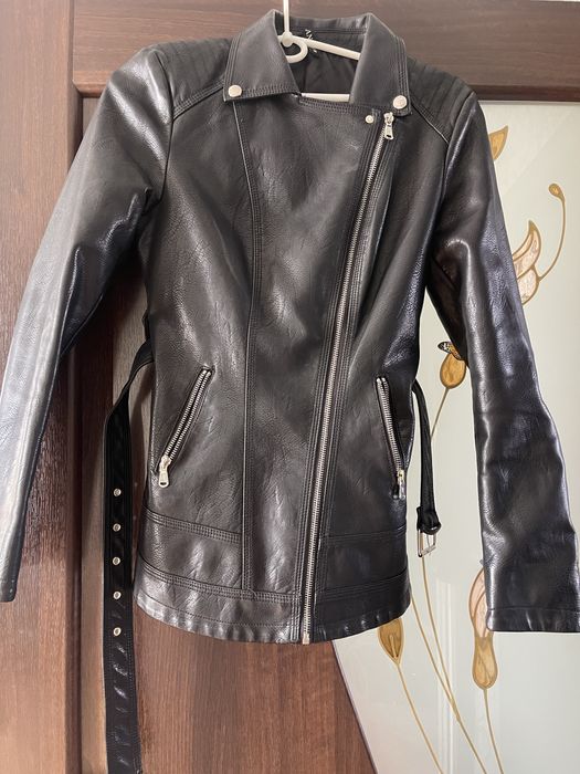 Куртка кожана,розмір М