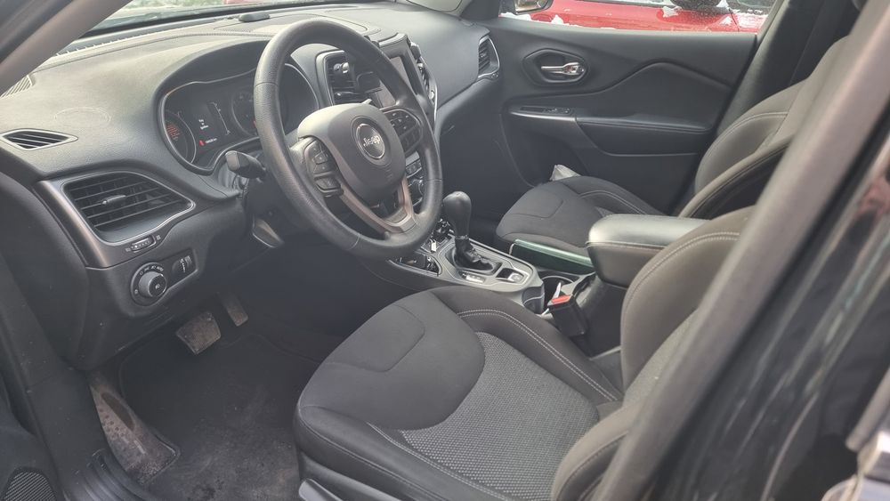 Jeep cherokee 2018 р.