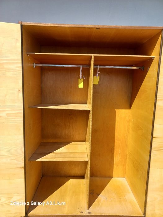 Szafa na ubrania używana