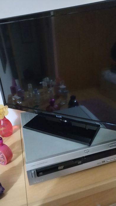 TV LCD kunft 24 imaculada