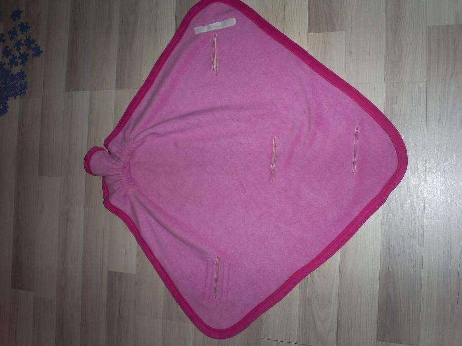 Kocyk Hello Kitty do fotelika samochodowego, nosidełka