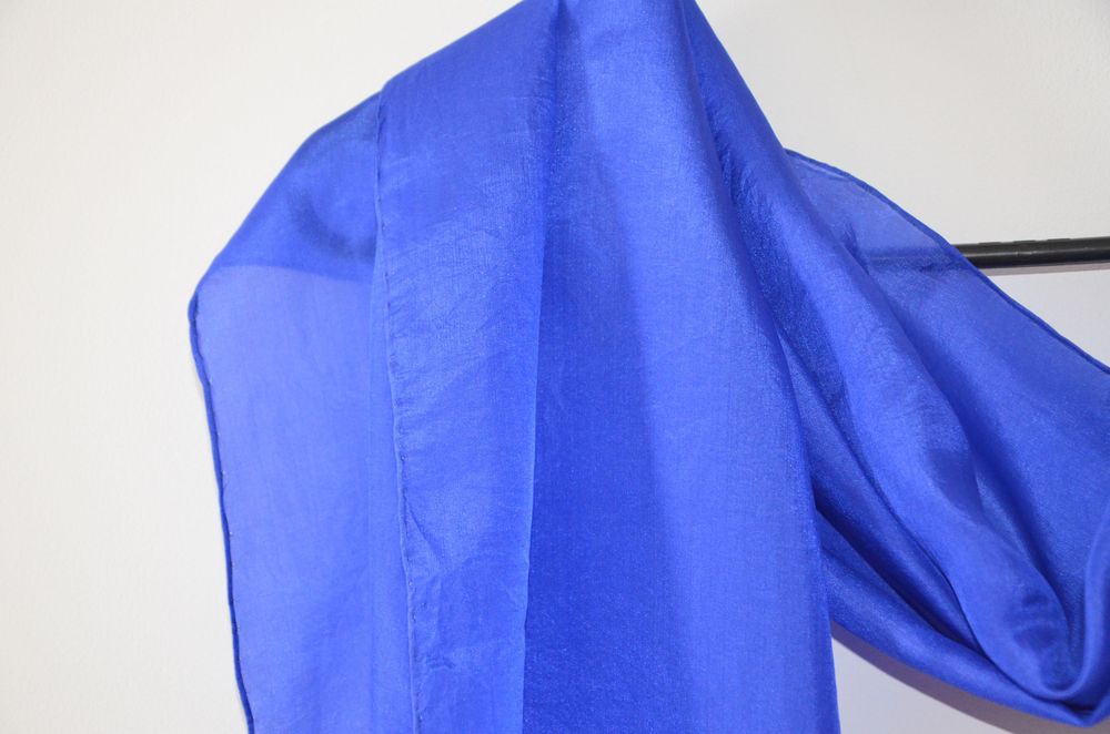 piękny chabrowy szal 100% Silk/jedwab 43x170